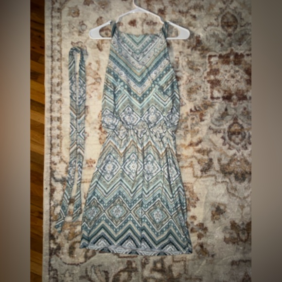 White House Black Market Chevron Turquoise Blue Dress - Picture 6 of 6